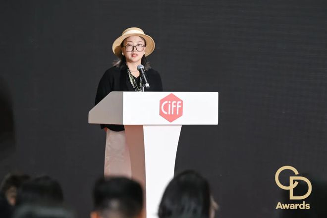 星」颁奖典礼（民用家具展专场）盛大举办开元棋牌CIFF广州 2025「华钻之(图5)