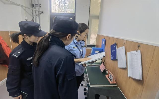 小学用心守护舌尖健康开元棋牌二七区鑫苑(图2)