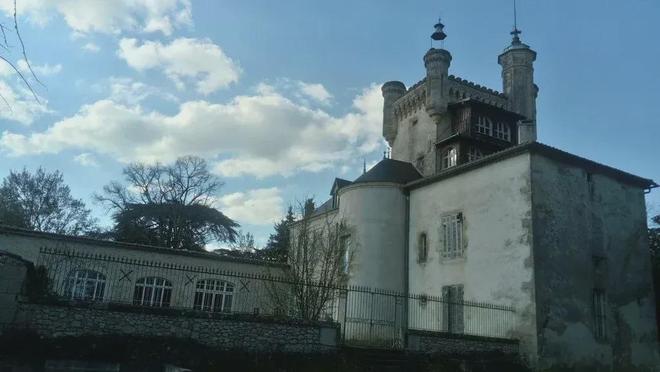 结：波尔多酒庄起拍120万都没人接手开元棋牌网站彻底凉了？红酒黄金时代终(图2)